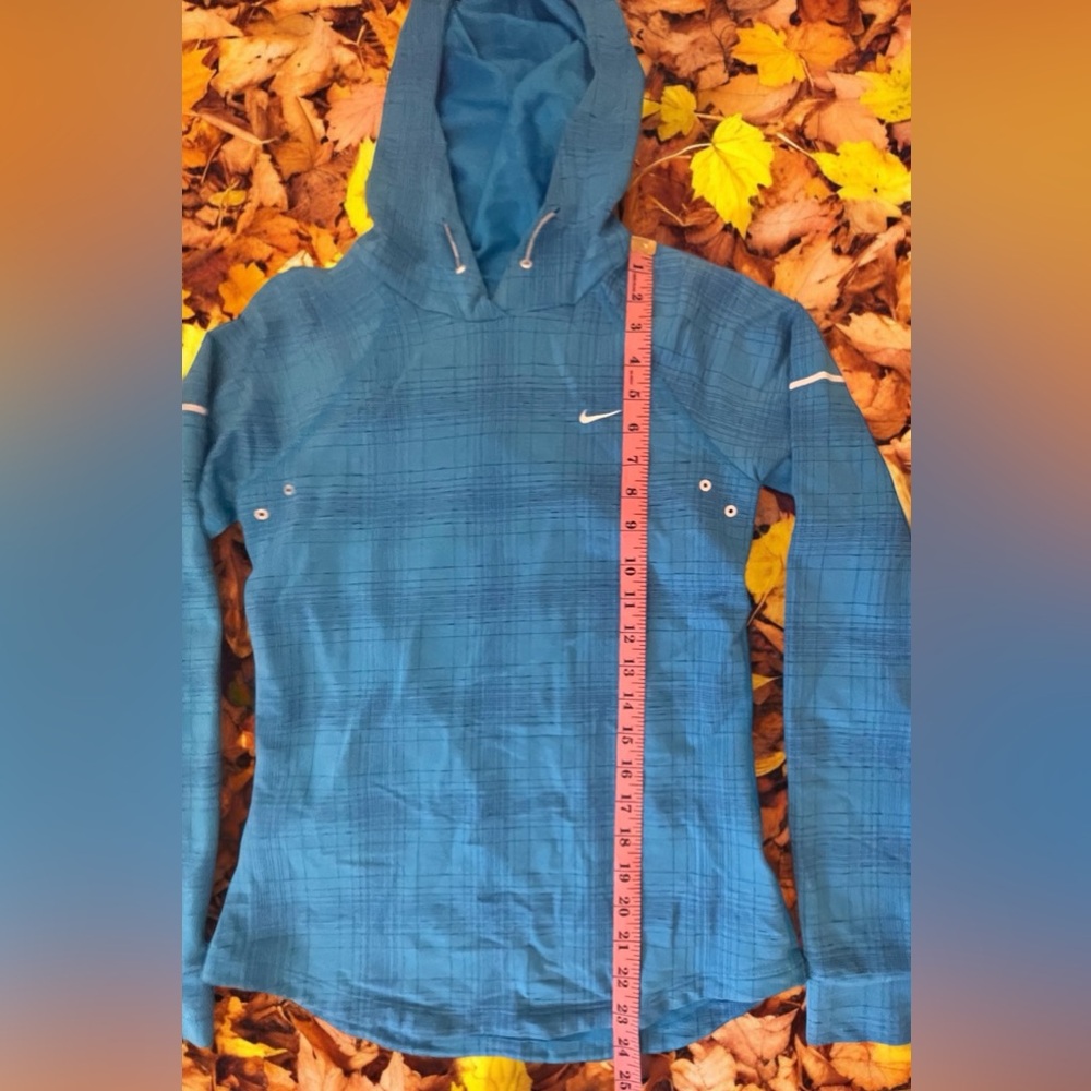 Nike Hoodie - Picture 5 of 9